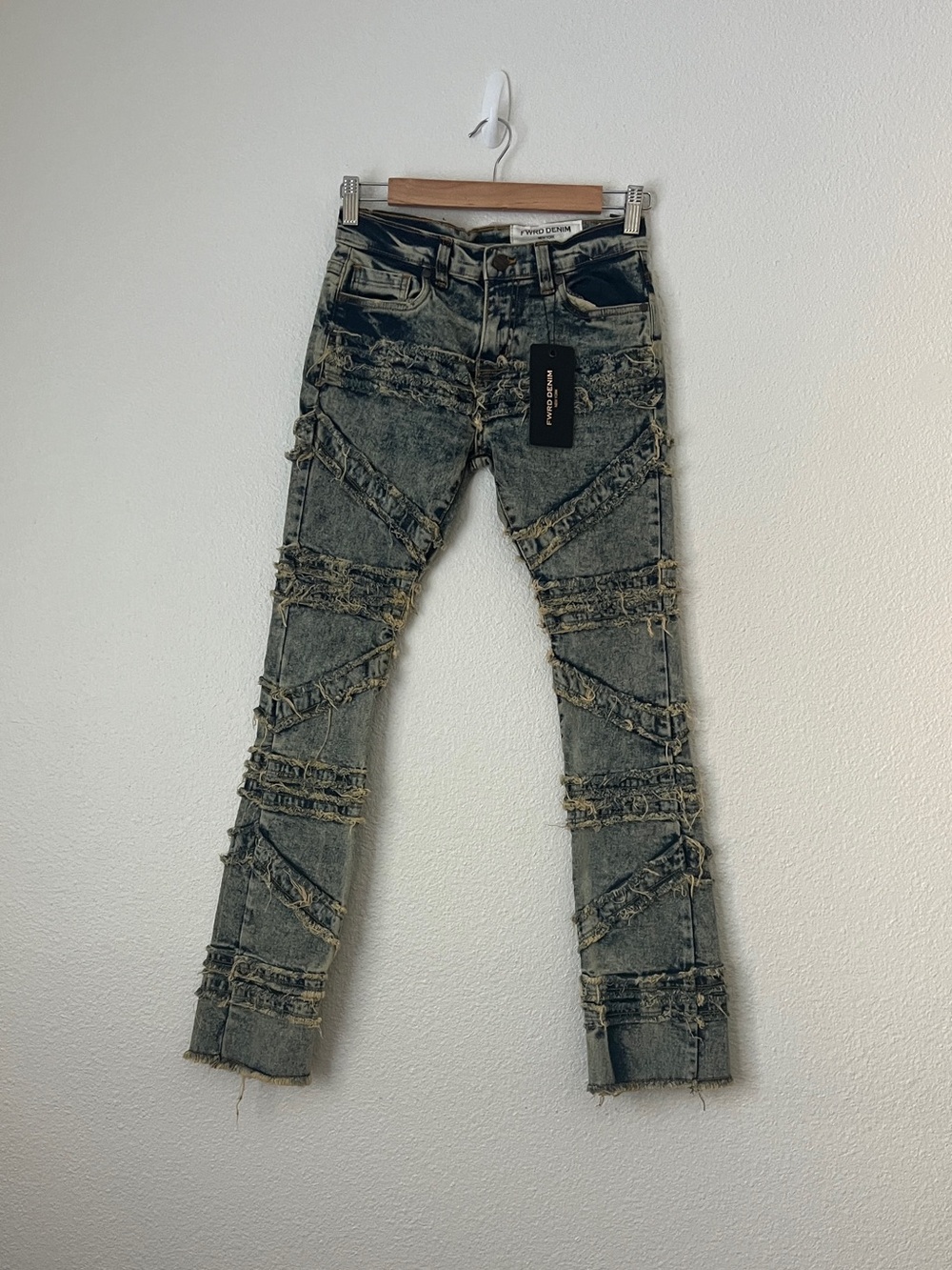 NWT FWRD Kids Crossover Stacked Jeans Size 14 Distressed Frayed Acid Wash